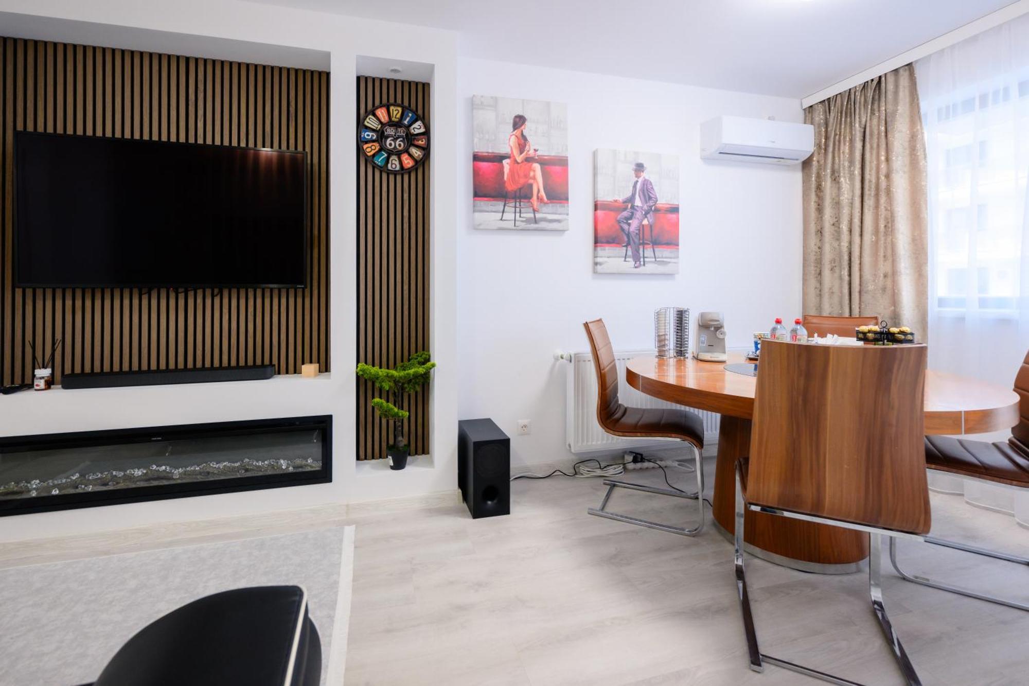 Appartamento Charming Hideaway Inspired By El Profesor'S Intrigue Bucarest Esterno foto